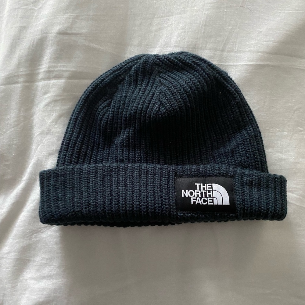 Never worn The North Face winter beanie